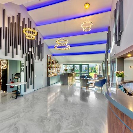 Kyriad Hotel Meaux Zewnętrze zdjęcie