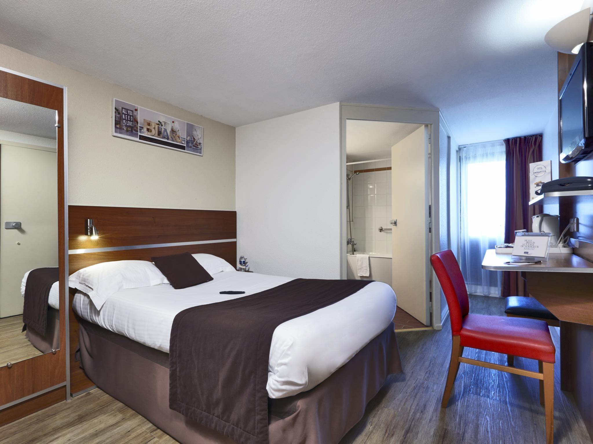 Kyriad Hotel Meaux Zewnętrze zdjęcie