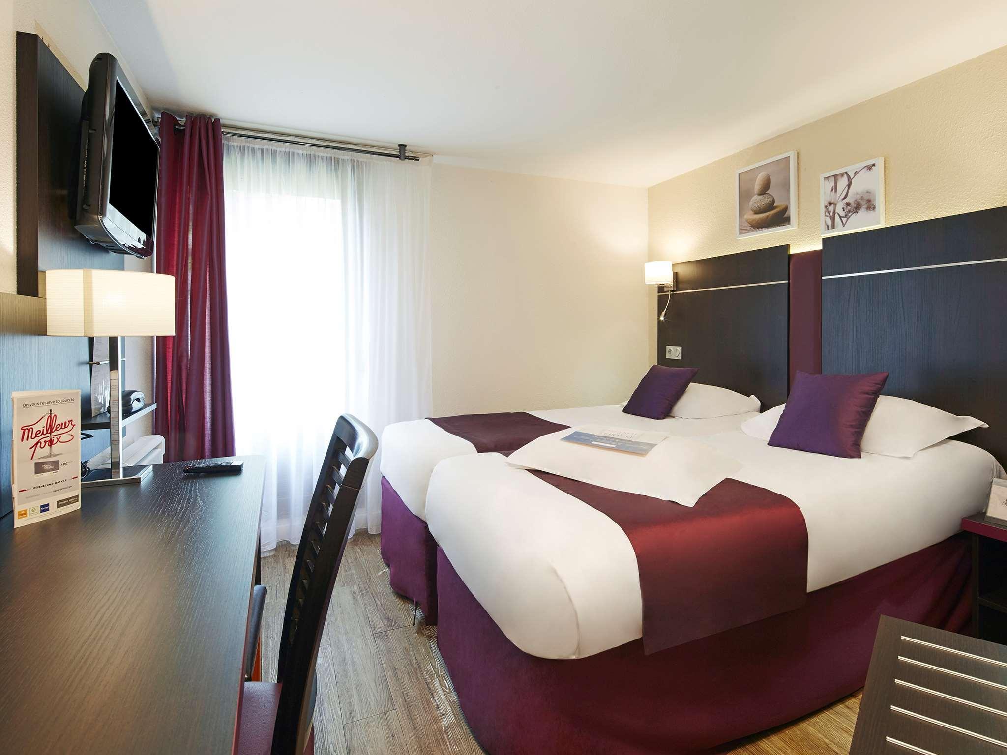 Kyriad Hotel Meaux Zewnętrze zdjęcie