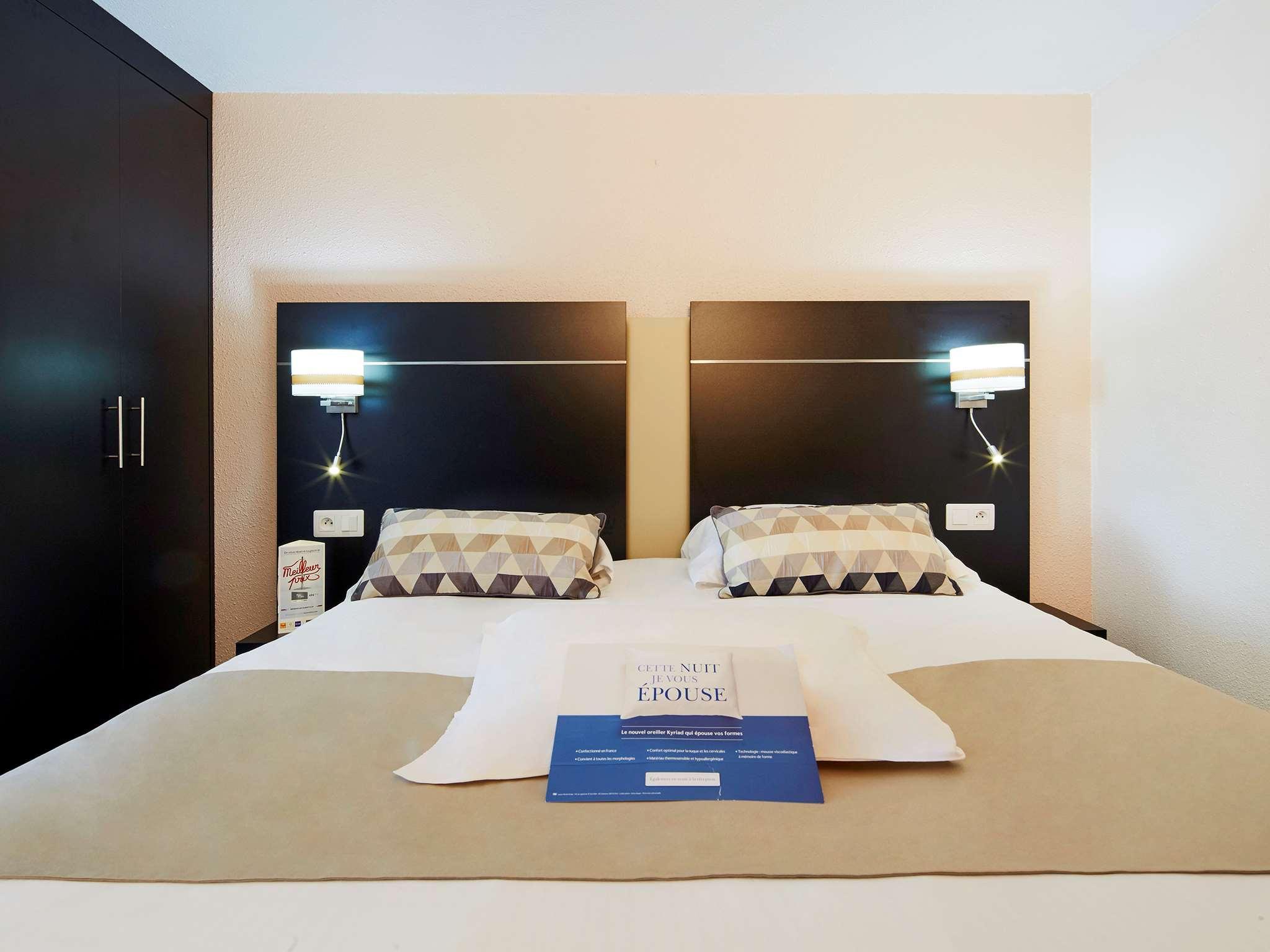 Kyriad Hotel Meaux Zewnętrze zdjęcie