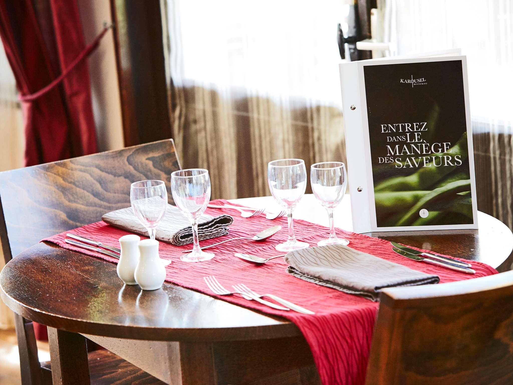 Kyriad Hotel Meaux Zewnętrze zdjęcie