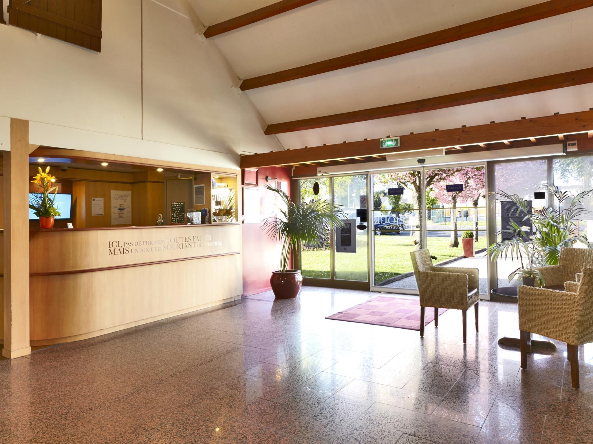 Kyriad Hotel Meaux Zewnętrze zdjęcie